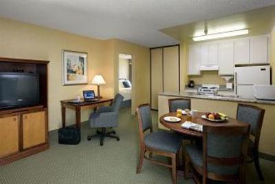 фото отеля Sommerset Suites Hotel