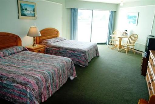 фото отеля North Shore Inn Port Hardy