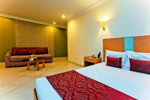 фото отеля The Lotus Serviced Apartment Burkit Road