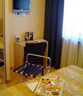 фото отеля Hotel Euro House Suites