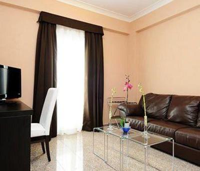 фото отеля Hotel Euro House Suites