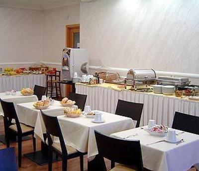 фото отеля Hotel Euro House Suites