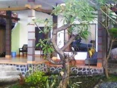 фото отеля Hotel Tara Singaraja