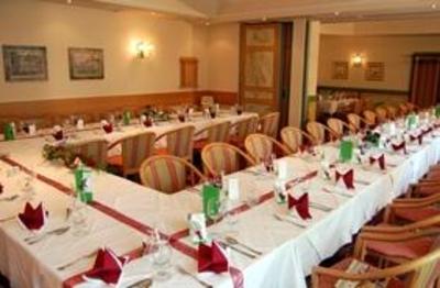 фото отеля Hotel Zur Linde Mistelbach