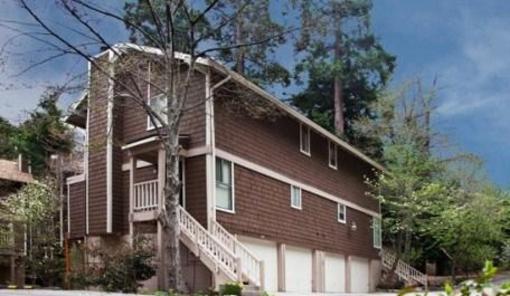 фото отеля Lake Arrowhead Chalets