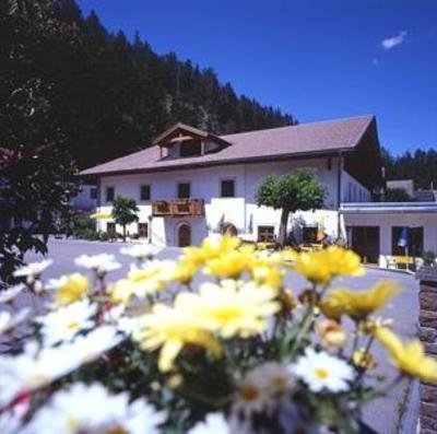 фото отеля Hotel Gasthof zum Goldenen Lowen
