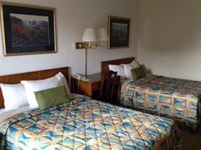 фото отеля Woodlawn Inn