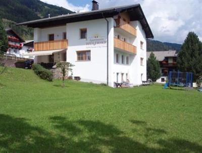 фото отеля Weilerhof Gastehaus Obertilliach