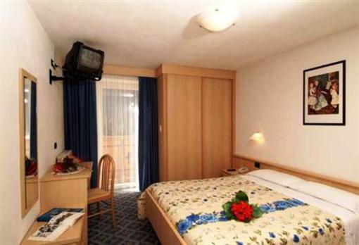 фото отеля Albergo Garni Fiordaliso