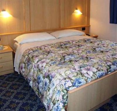 фото отеля Albergo Garni Fiordaliso