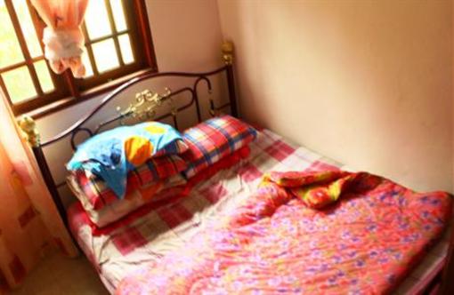 фото отеля Mak Timah Homestay