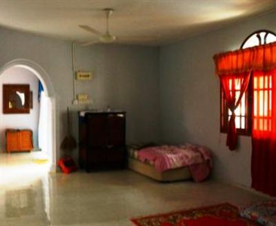фото отеля Mak Timah Homestay