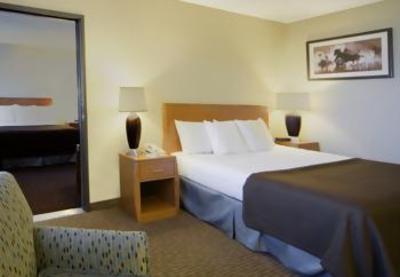 фото отеля Best Western Rory And Ryan Inn Hines