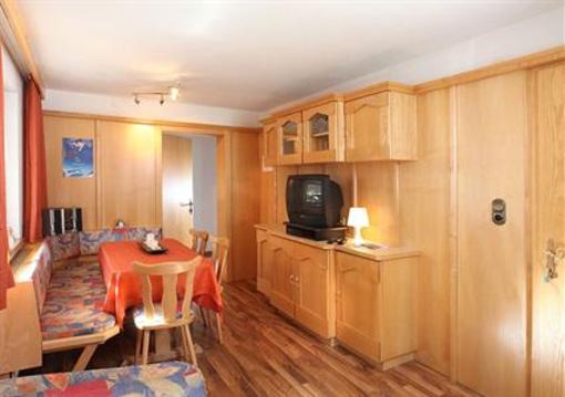 фото отеля Appartement Sporthutte Fiegl Langenfeld