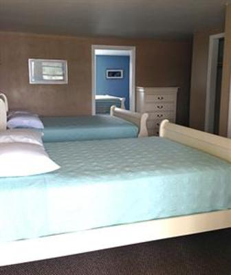 фото отеля Pelican Point Motel