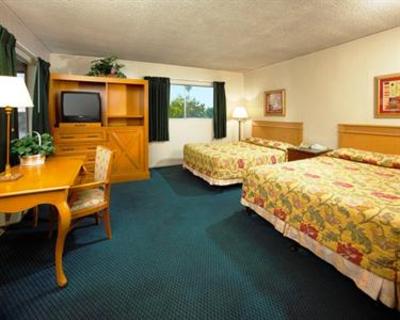 фото отеля Eden Roc Inn & Suites