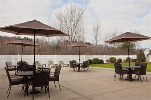 фото отеля Holiday Inn Express Amherst-Hadley
