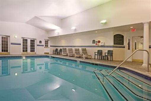 фото отеля Holiday Inn Express Amherst-Hadley