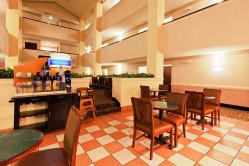 фото отеля Holiday Inn Express Trussville