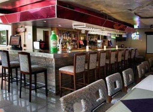 фото отеля Quality Inn & Suites Montebello