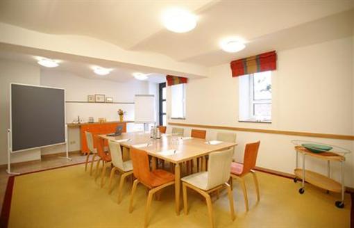 фото отеля Hotel Zollamt Kaiserslautern