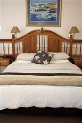 фото отеля The Edward Charles Manor