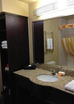 фото отеля La Quinta Inn & Suites Denver Gateway Park