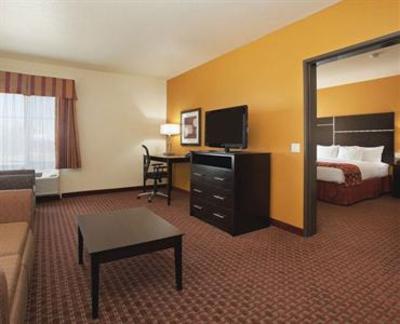 фото отеля La Quinta Inn & Suites Denver Gateway Park