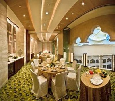 фото отеля The H Hotel Dubai