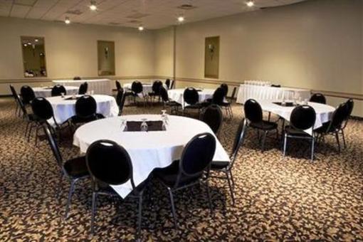 фото отеля Heritage Inn Moose Jaw