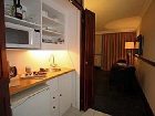 фото отеля Court Classique Suite Hotel