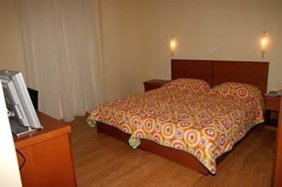 фото отеля Grand Olympic Hotel