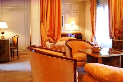 фото отеля Hotel Atala Champs Elysees