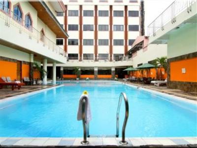 фото отеля Mutiara Merdeka Hotel