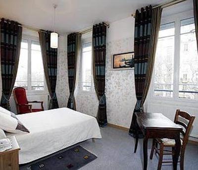 фото отеля Hotel Les Chansonniers