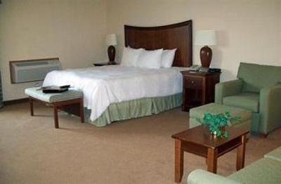 фото отеля Lincoln Heights Hotel - Lincoln Airport