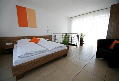 фото отеля Boarding House Home