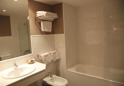 фото отеля Apartamentos Turisticos Cesaraugusta