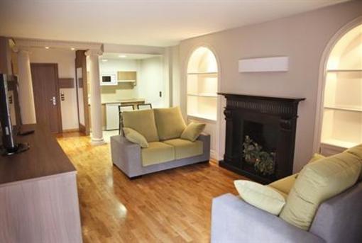фото отеля Apartamentos Turisticos Cesaraugusta