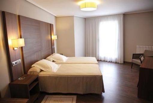 фото отеля Apartamentos Turisticos Cesaraugusta
