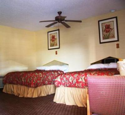 фото отеля Deluxe Inn Savannah