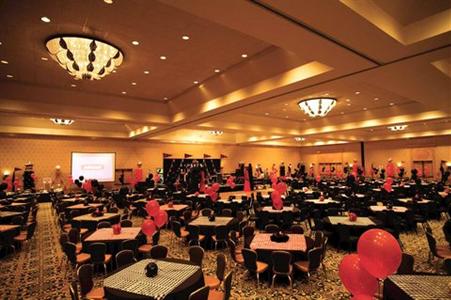 фото отеля Embassy Suites Myrtle Beach at Kingston Plantation