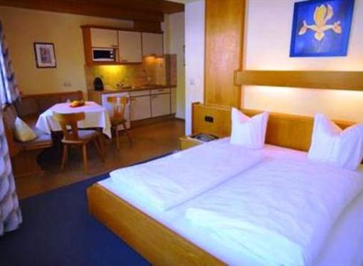 фото отеля Aparthotel Garni Dorfplatzl