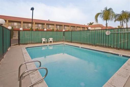 фото отеля Americas Best Value Inn Rialto