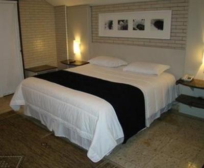фото отеля Confiance Carlos de Carvalho Hotel Curitiba