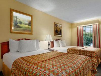 фото отеля Baymont Inn & Suites Waycross