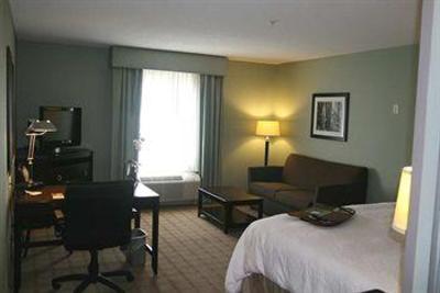 фото отеля Hampton Inn Suites Detroit-Canton