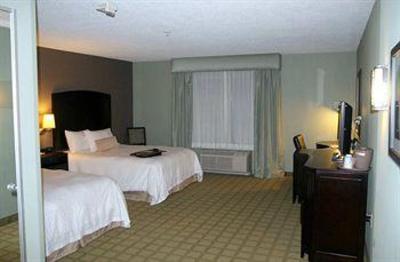 фото отеля Hampton Inn Suites Detroit-Canton