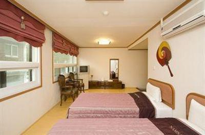 фото отеля Namsan Park Hotel Seoul