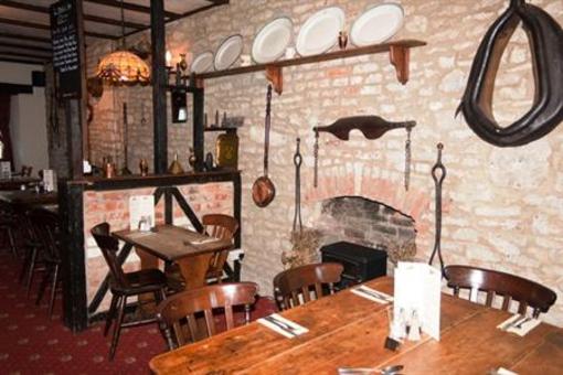 фото отеля The Cross Keys Inn Frome